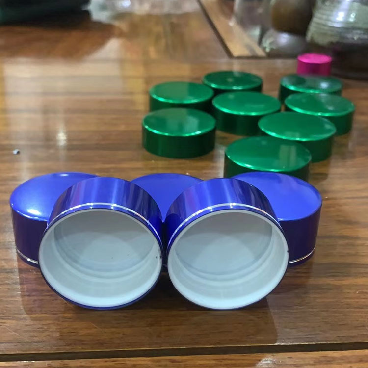 28 mm formsprutningslock