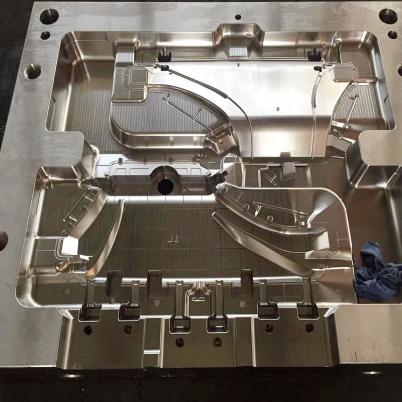 Magnetic therapy device moulding