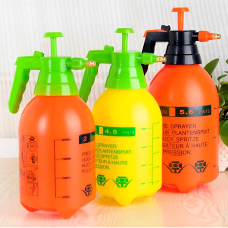 Watering bottle molding