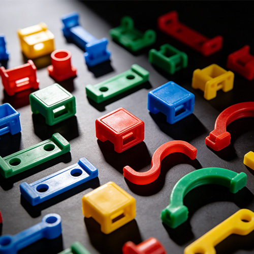 Gjutning av små plastdelar